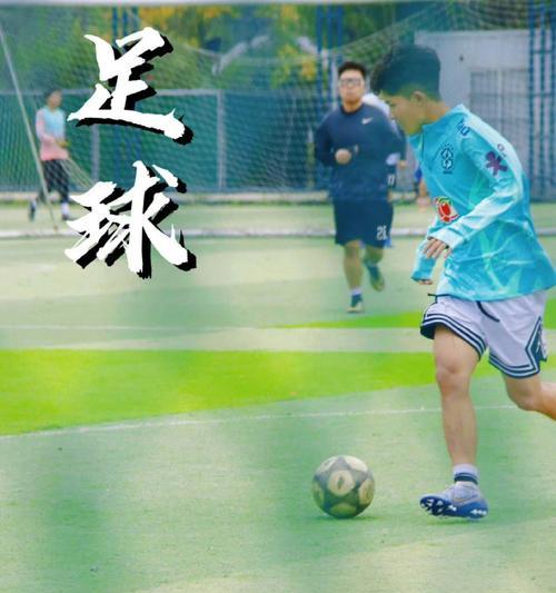 校园中的“夏日记忆”（一个少年在校园里度过的最难忘的夏日时光）