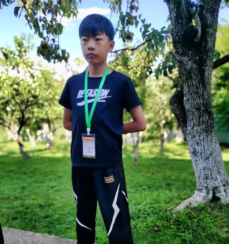 阳光小伙子的成长故事（一份勇气，一份坚持，一份爱）