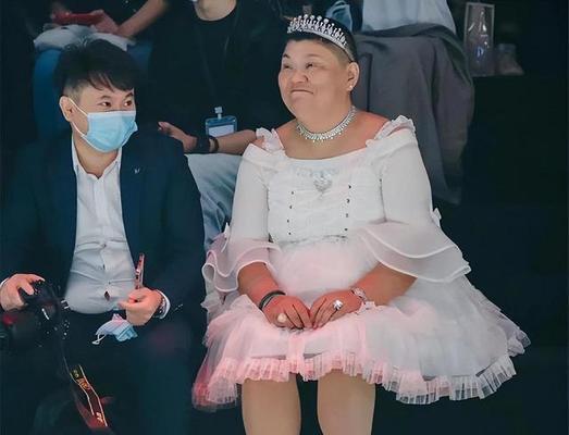 永远不放弃的程姨（谦逊、坚韧、无私）