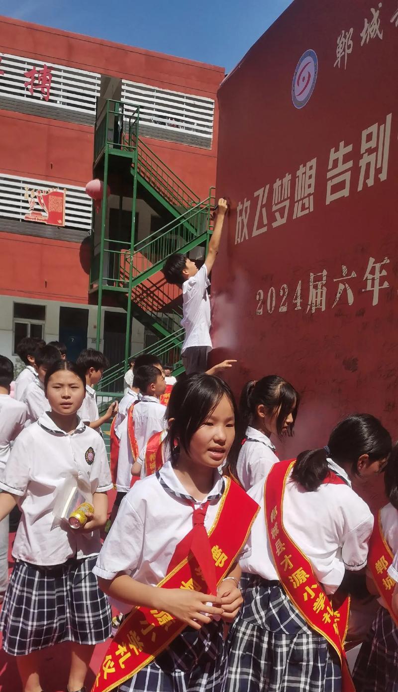 告别青春，不舍别离（一场留恋的告别，一个人的新开始）