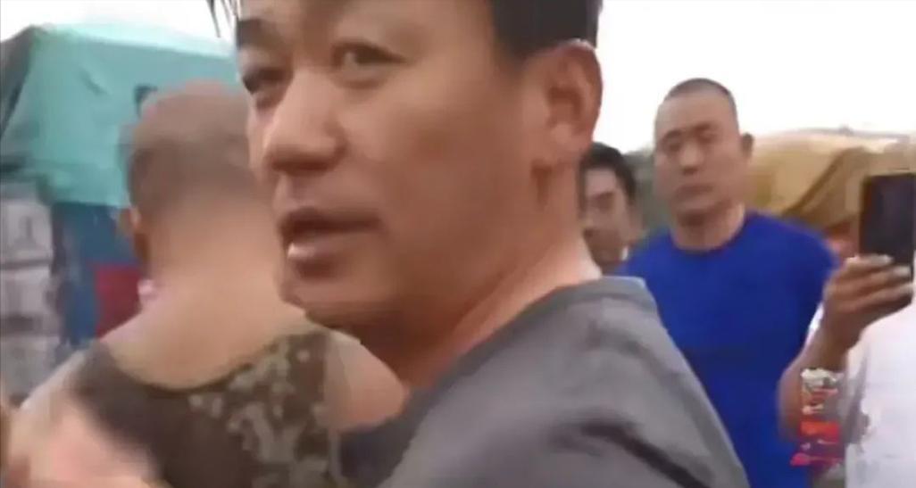 刺眼的嘲笑（一个人的强大）