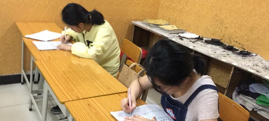 一个男孩的成长故事（一个男孩的成长故事）