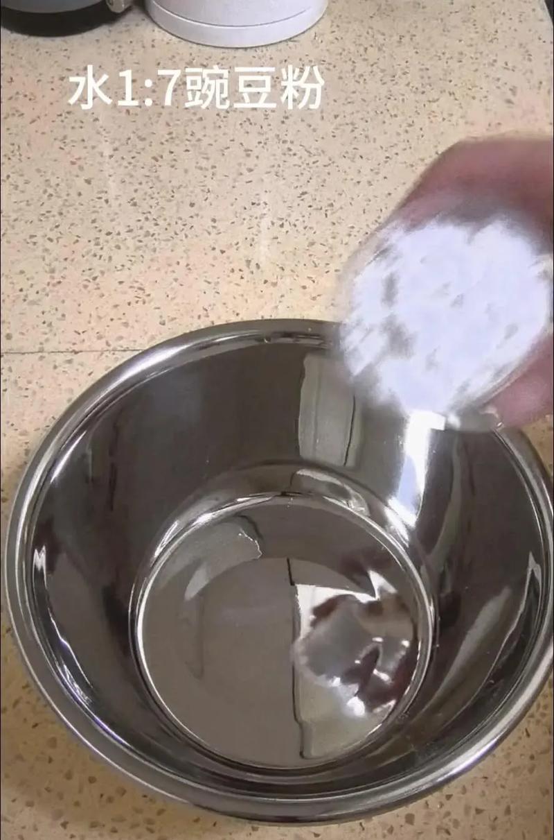 插上翅膀，飞向理想（一个小男孩的追梦之旅）