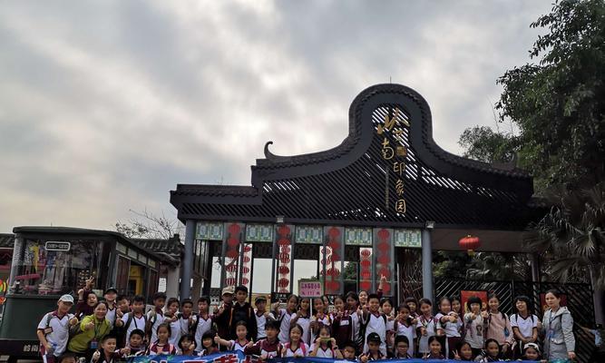 探索之路：勇攀险峰，探寻未知