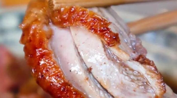 我尝到了什么？——一段奇妙的味觉之旅（品尝美食的快乐与惊喜）