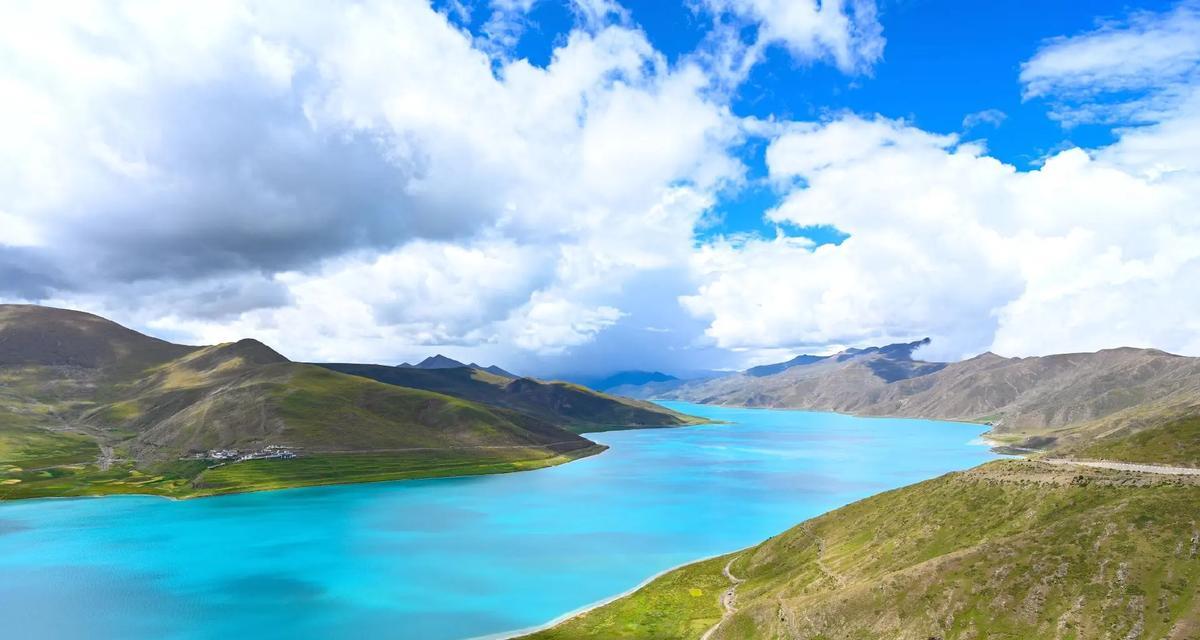 天降奇景（在这里，有一个美丽的国度）